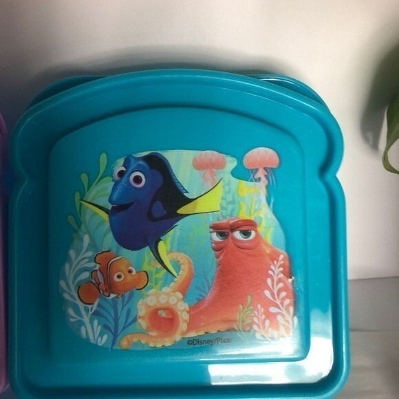 Disney Frozen & Finding Dory Sandwich Container Set of 2 Lunch Box - Picture 5 of 9